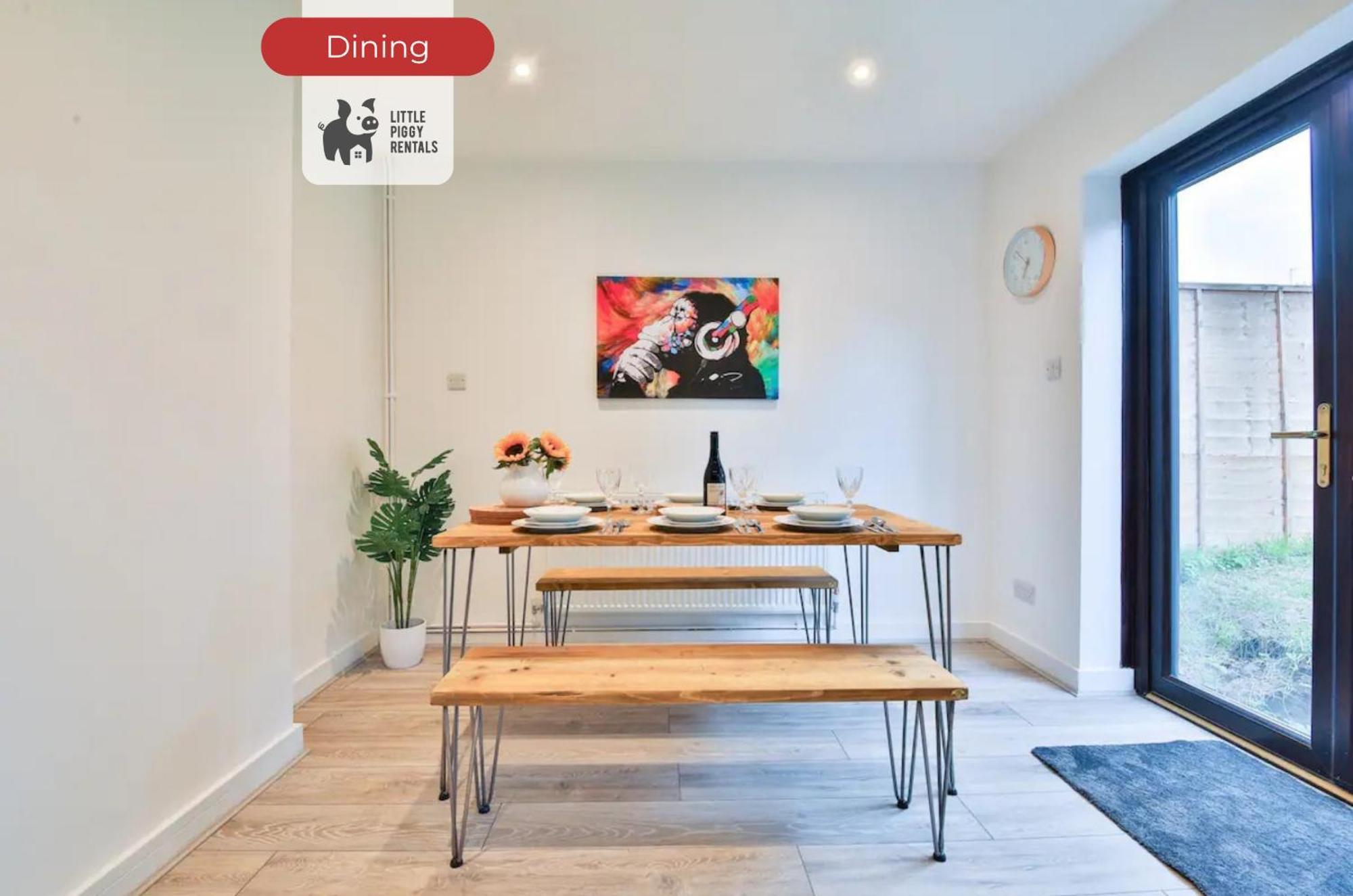 3 Bedroom By Littlepiggyrentals Short Lets & Serviced With Wifi & Free Parking Casa vacanze *